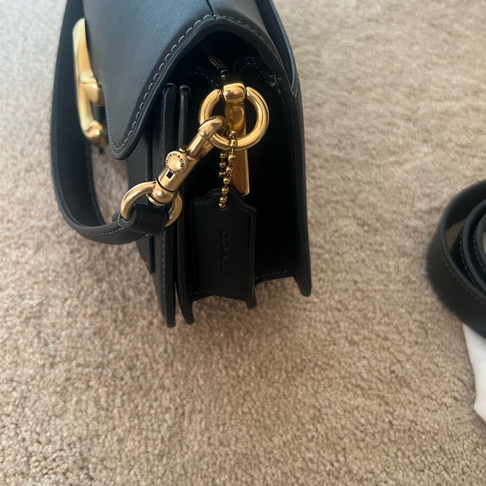 Coach Twisted Tabby 26 Shoulder Bag Black with Gold hardware - Picture 10 of 14